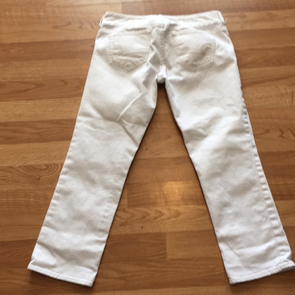 Capris - Picture 2 of 4